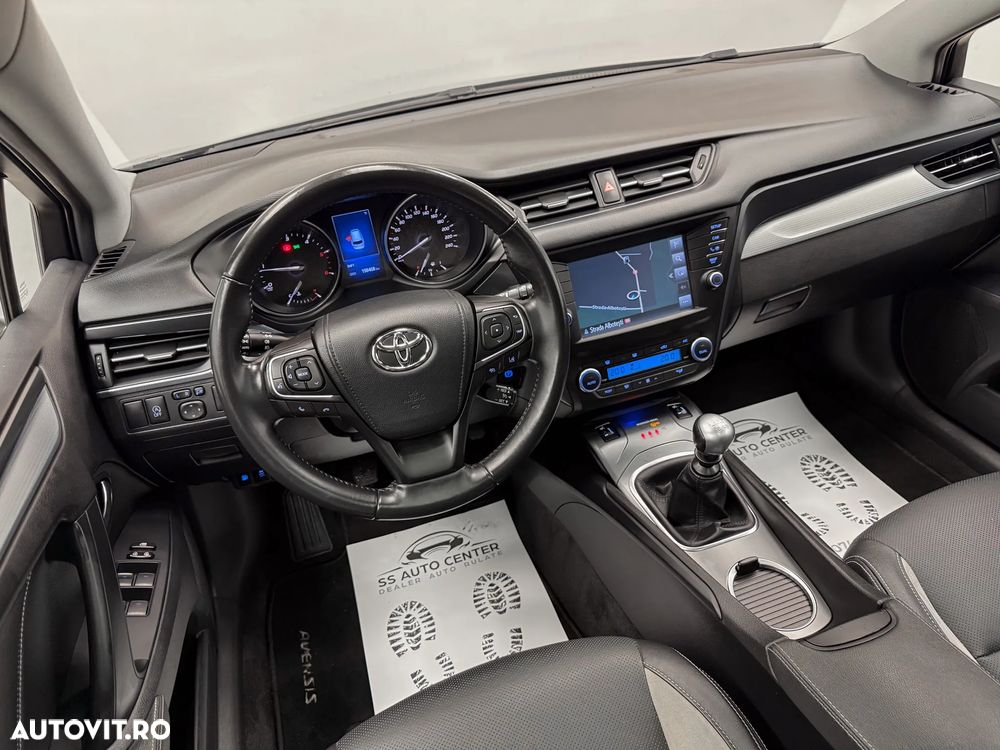 Toyota Avensis 2.0 D-4D Executive - 23