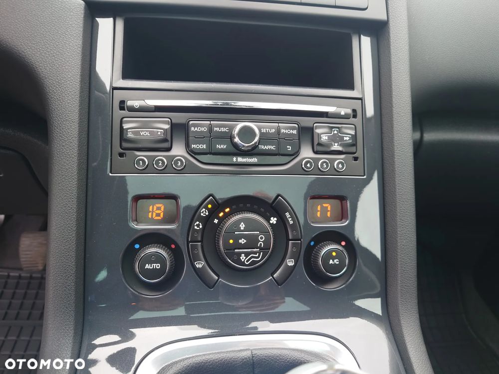 Peugeot 5008 HDI 115 Business-Line - 13