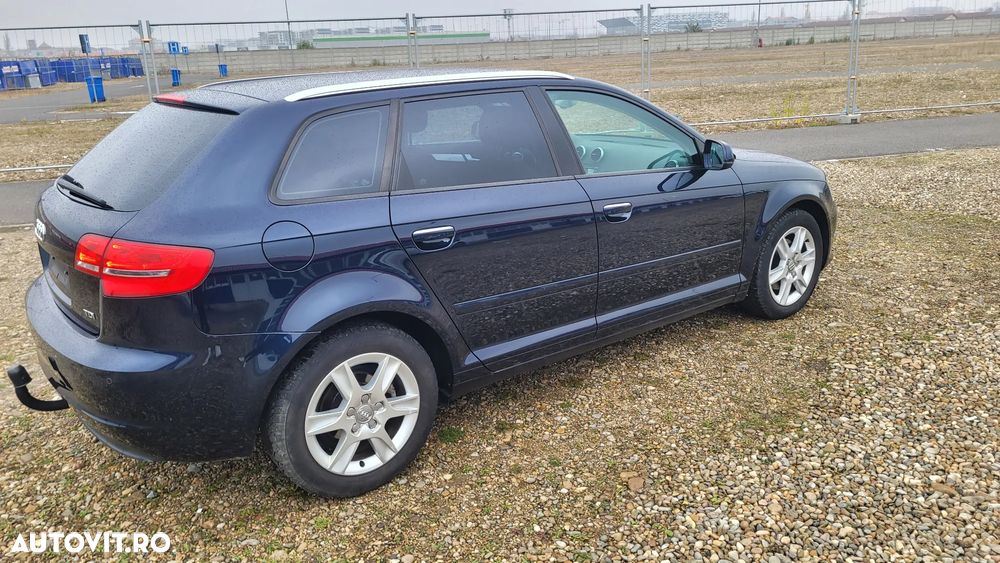 Audi A3 Sportback 2.0 TDI Ambiente - 4