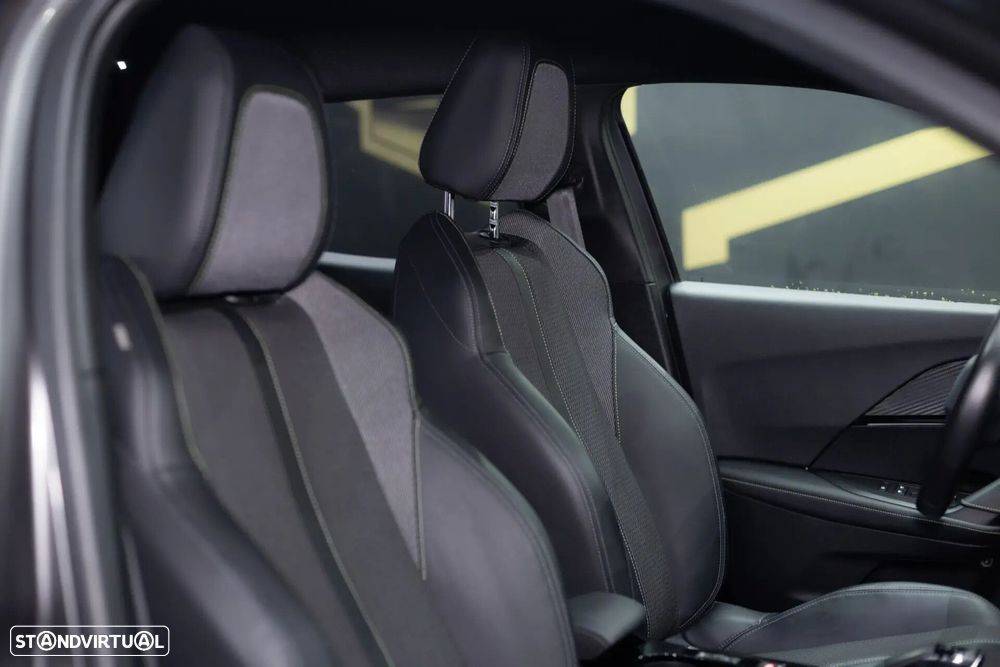 Peugeot 2008 1.5 BlueHDi GT Line EAT8 - 22