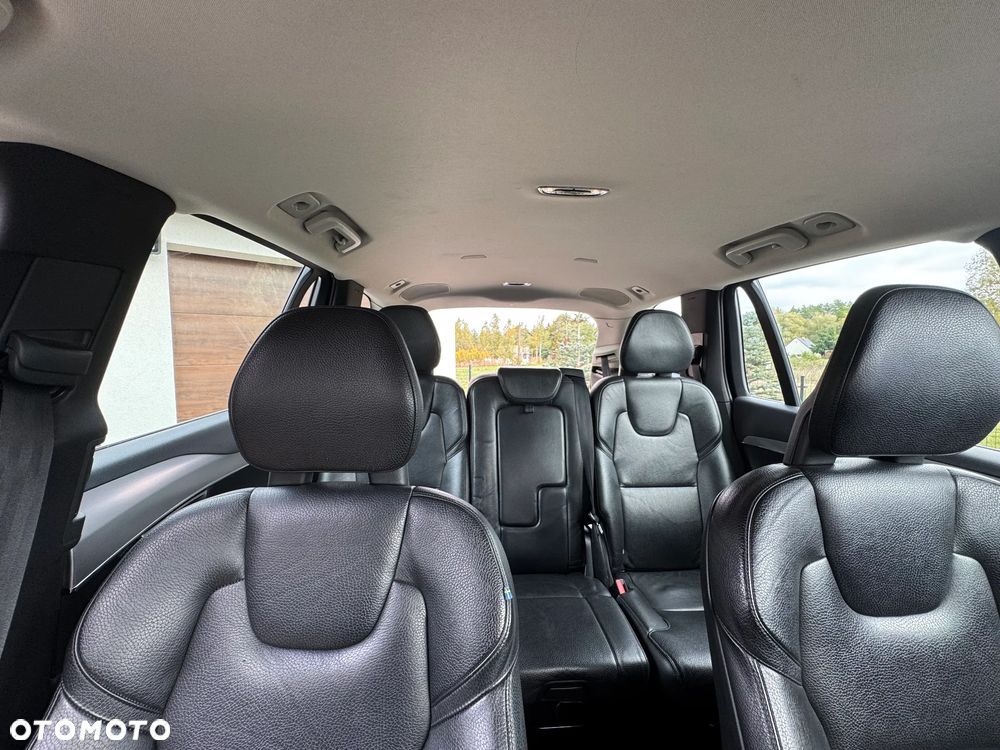 Volvo XC 90 D5 AWD Momentum 7os - 12