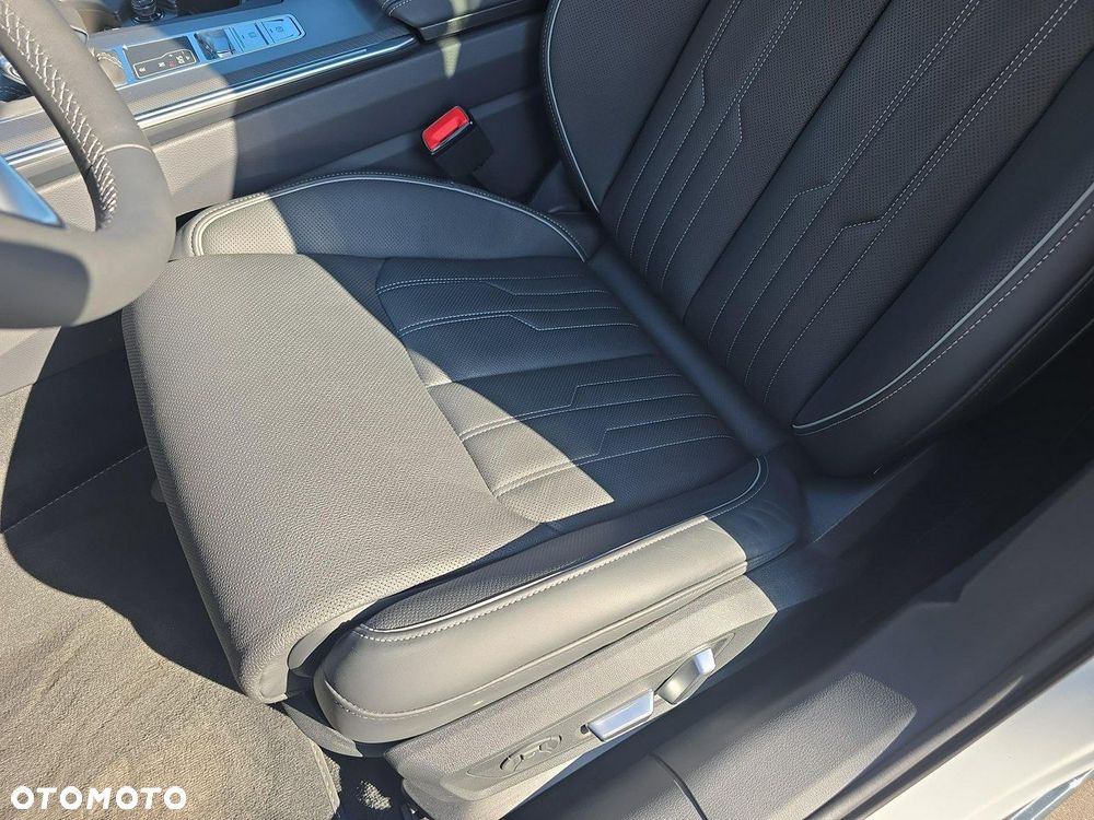 Audi A6 Allroad - 12