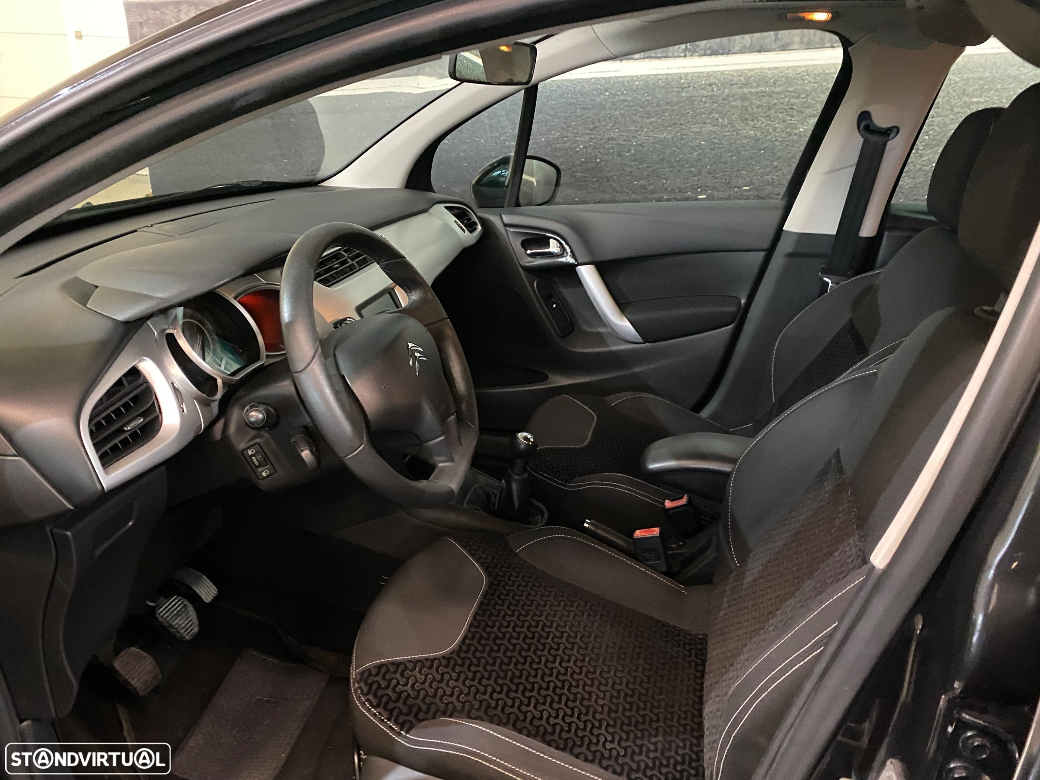 Citroën C3 1.4 HDi Exclusive - 6