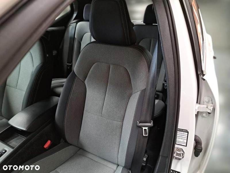 Volvo XC 40 T4 Recharge DKG Inscription Expression - 7