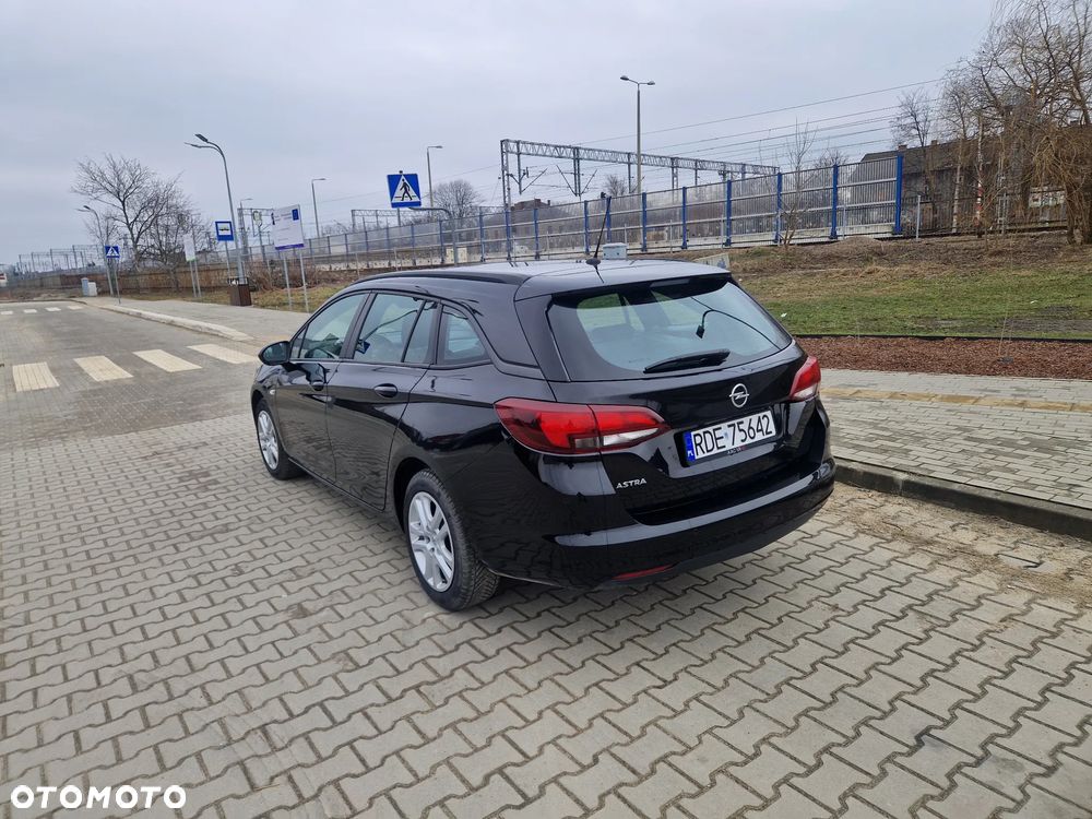 Opel Astra 1.6 CDTI Dynamic S&S - 11