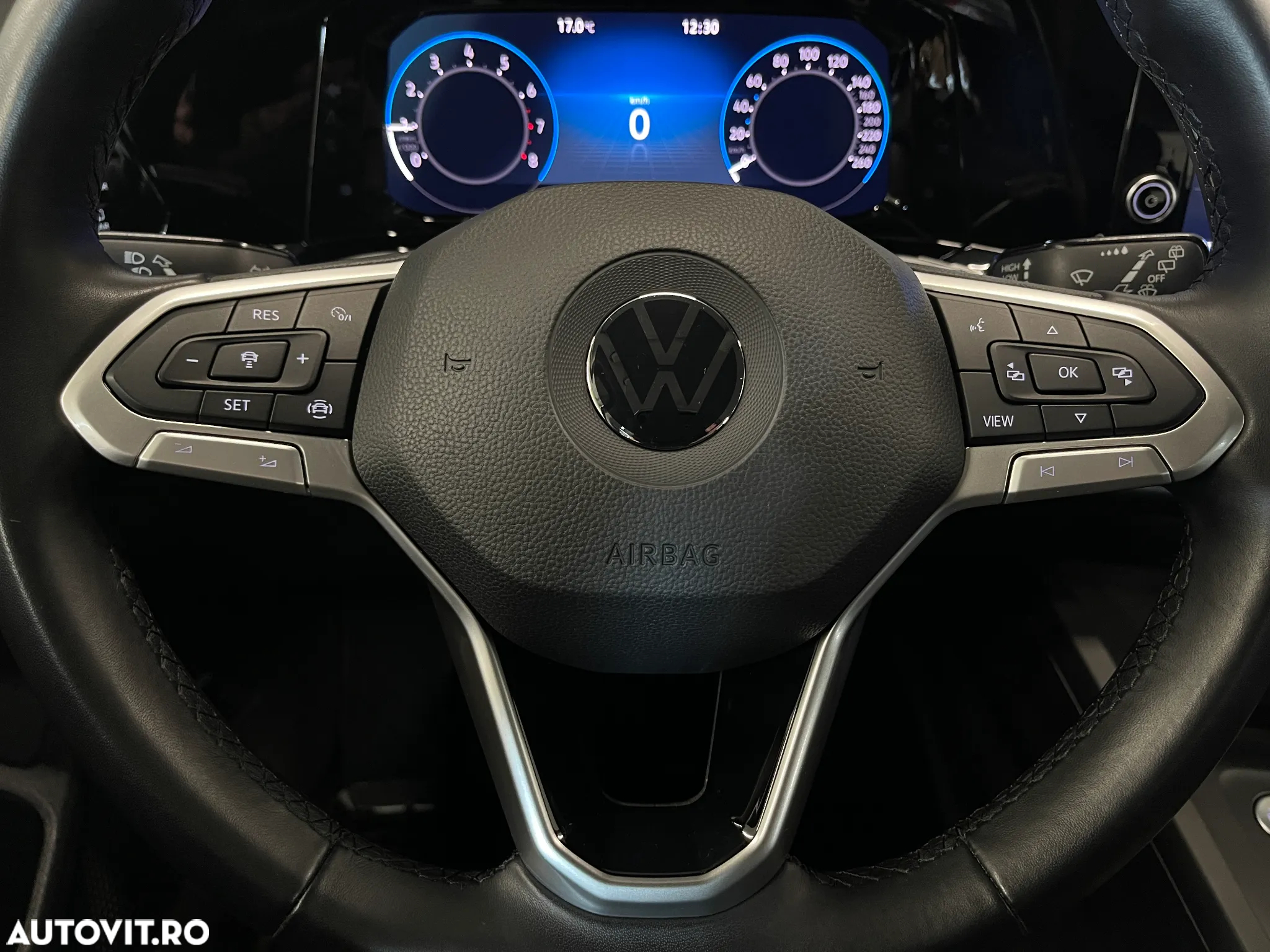 Volkswagen Golf 1.0 TSI Life - 23
