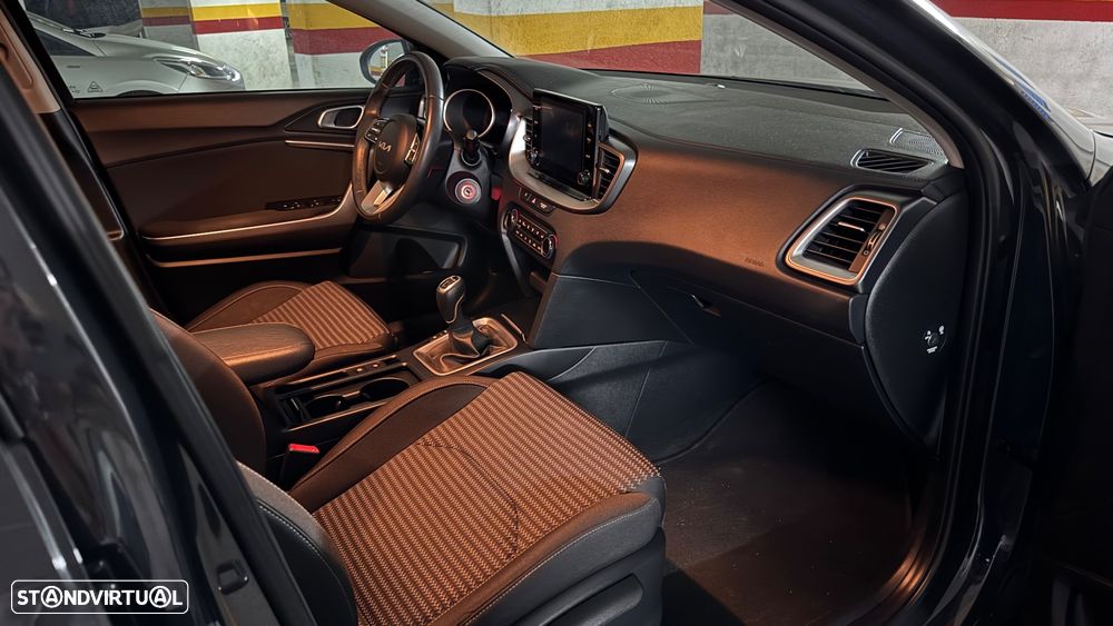 Kia XCeed 1.0 T-GDI Dynamic - 3