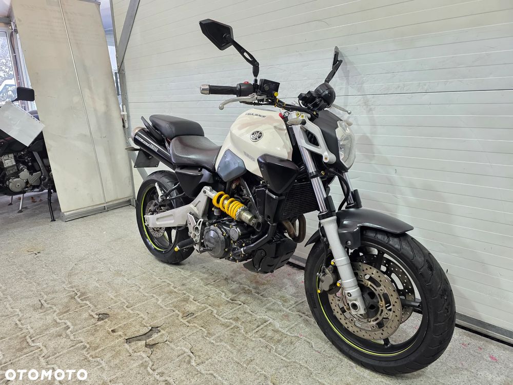 Yamaha MT - 3