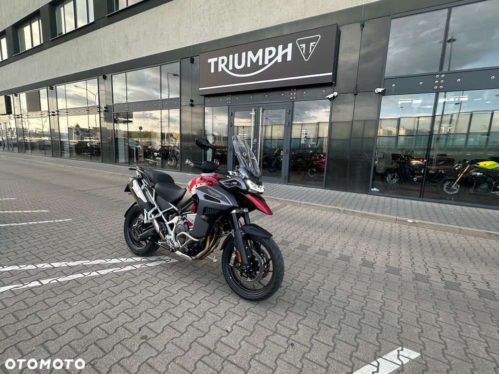 Triumph Tiger - 1