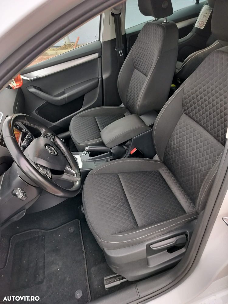 Skoda Octavia 2.0 TDI Style - 9