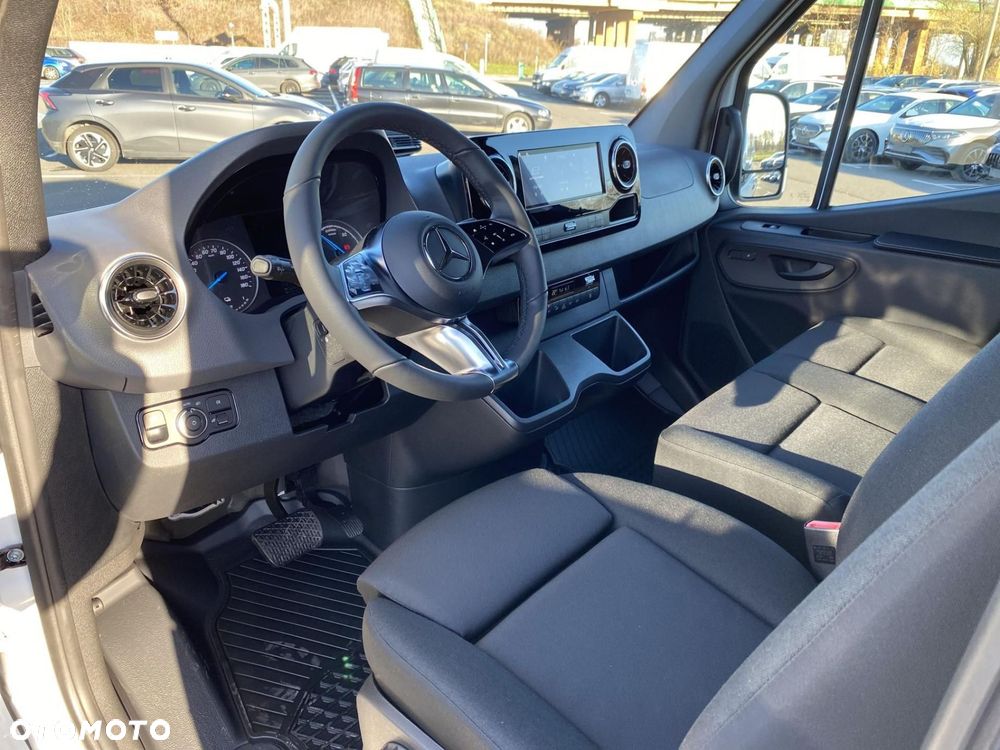 Mercedes-Benz eSprinter - 10
