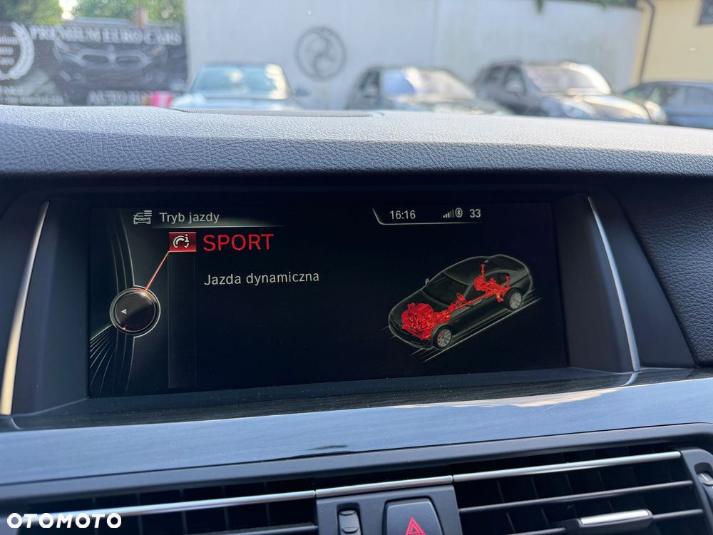 BMW Seria 5 520d Luxury Line - 31