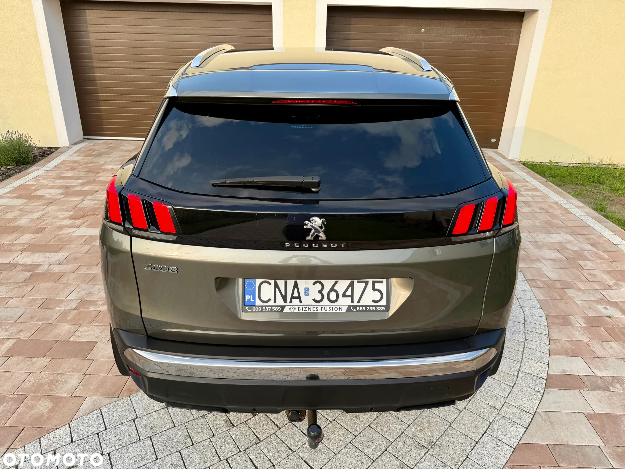 Peugeot 3008 1.5 BlueHDi Allure S&S - 17