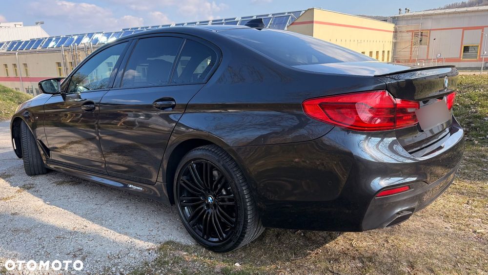 BMW Seria 5 530i xDrive - 6