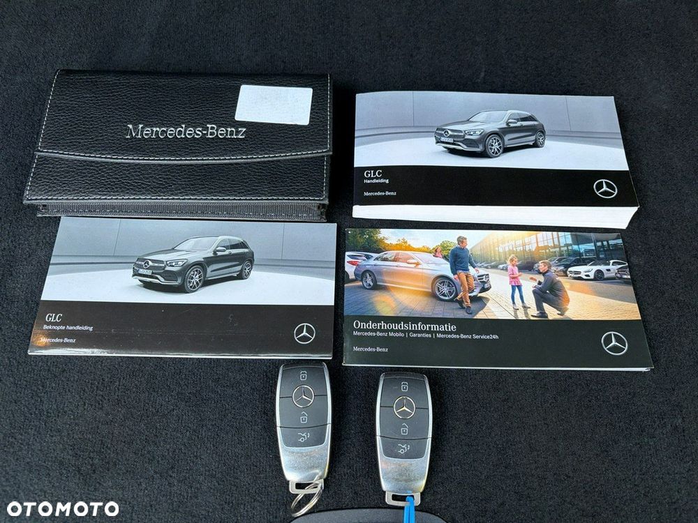 Mercedes-Benz GLC 220 d 4Matic 9G-TRONIC AMG Line - 39
