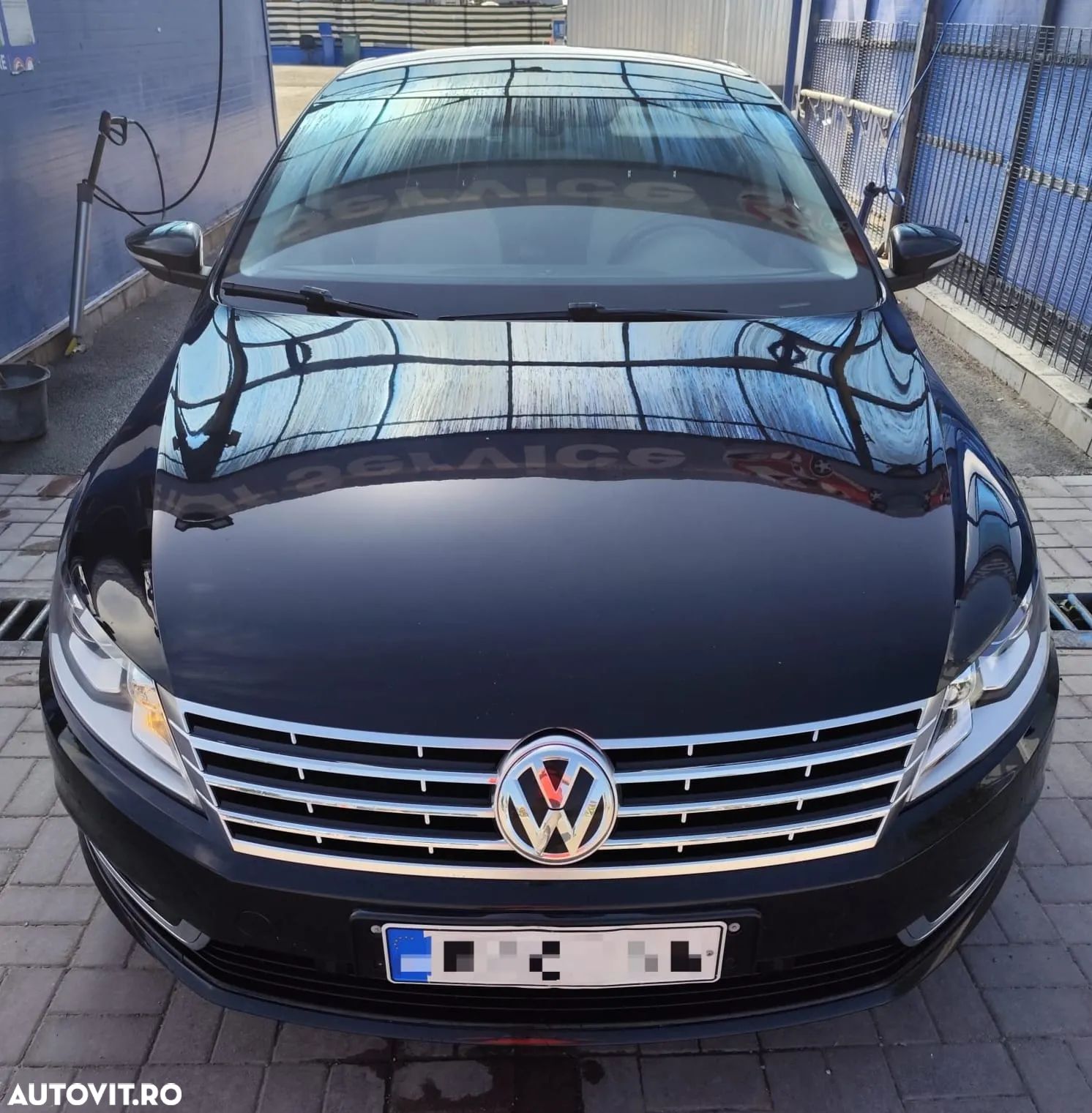 Volkswagen Passat CC 2.0 TDI BlueMotion Technology DSG - 1