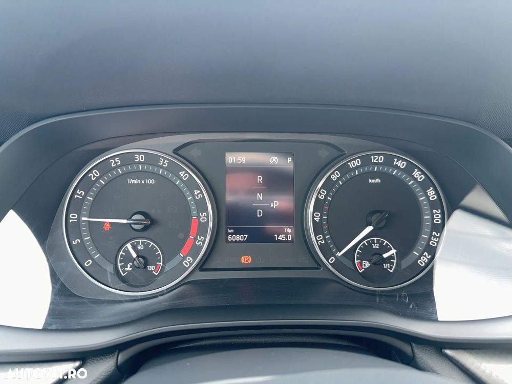 Skoda Octavia 2.0 TDI DSG Ambition - 10