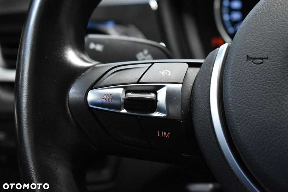 BMW X1 xDrive18d Sport Line - 14