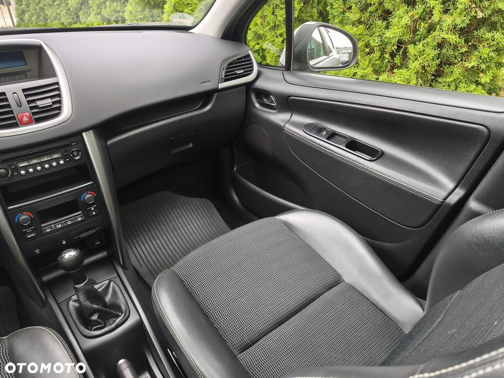 Peugeot 207 1.6 VTi Outdoor - 27