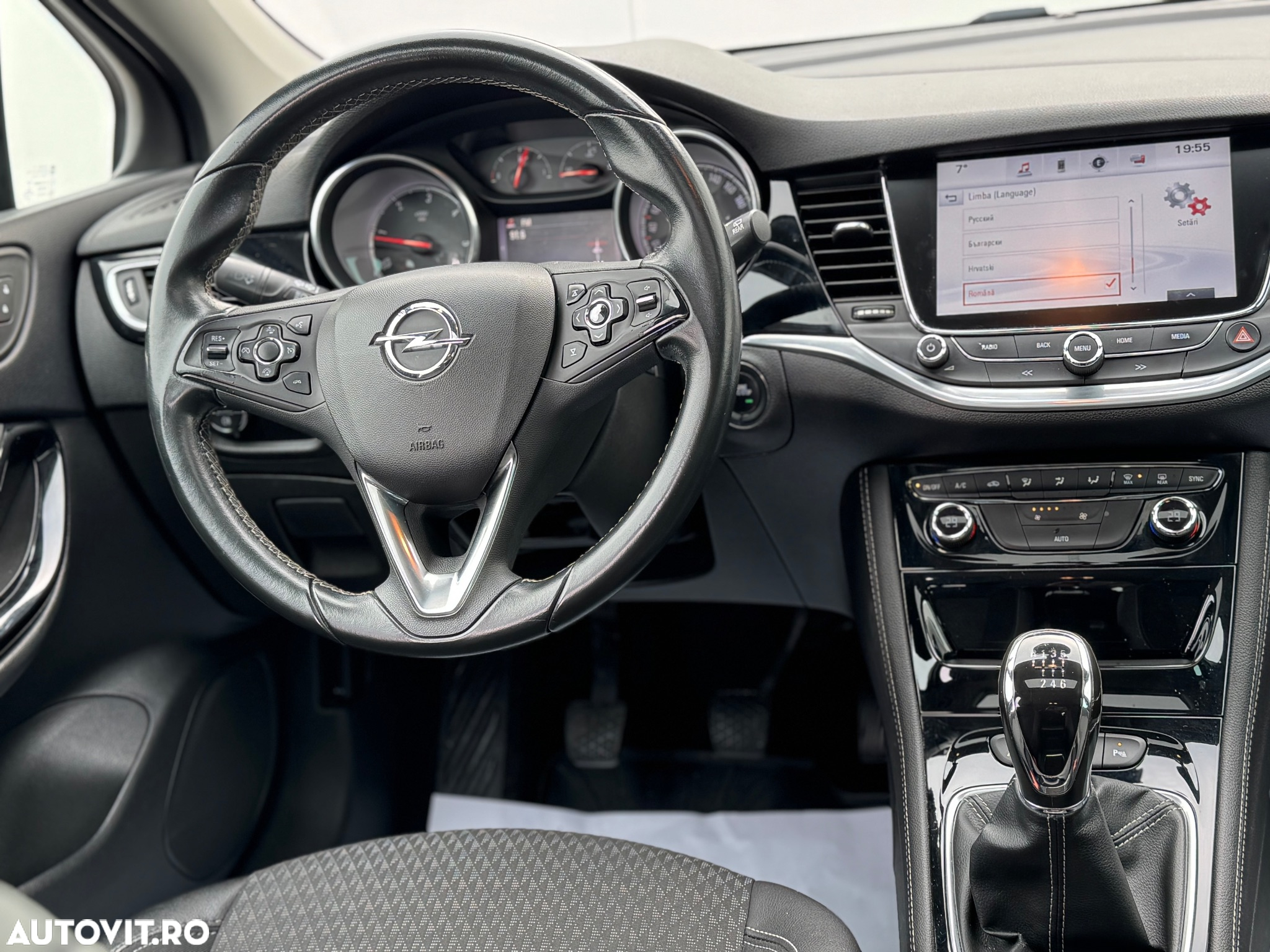 Opel Astra 1.6 BiTurbo D (CDTI) Start/Stop Innovation - 4
