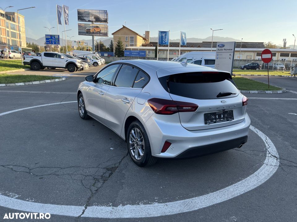 Ford Focus - 3