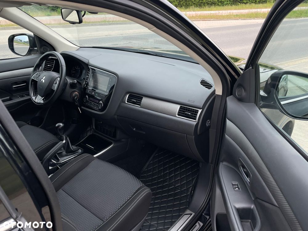 Mitsubishi Outlander 2.0 2WD Active - 27