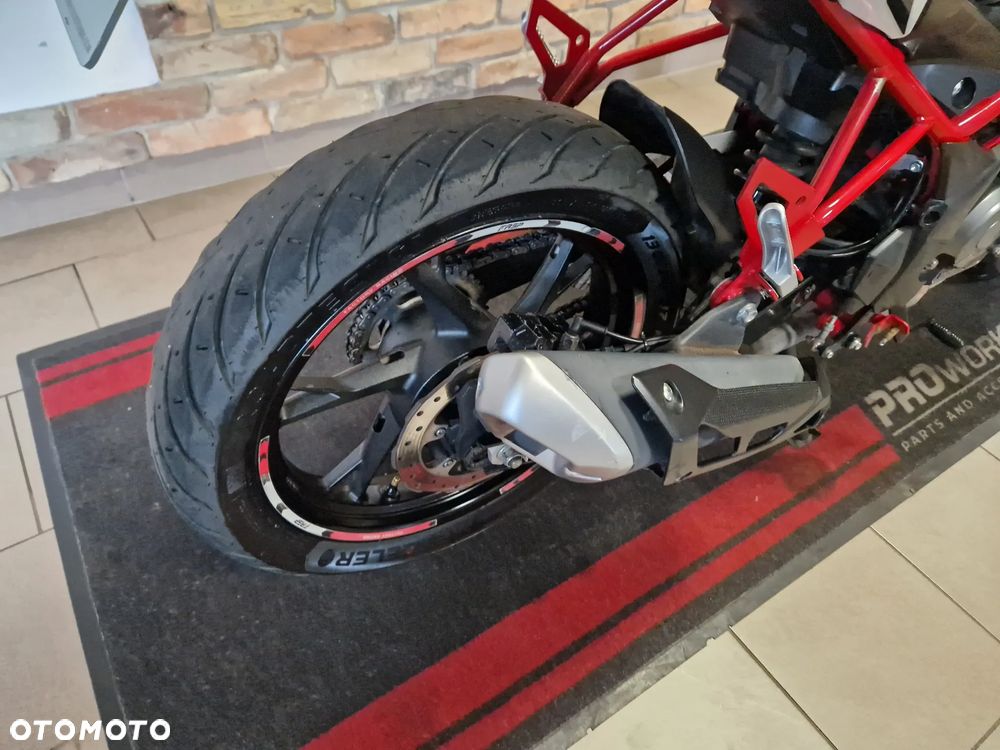 Benelli BN 125 - 26