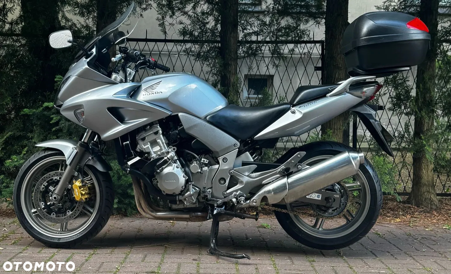 Honda CBF - 8