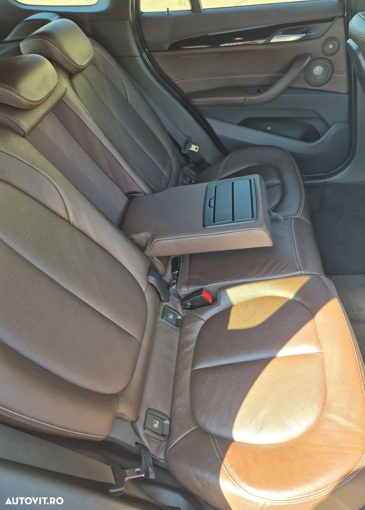 BMW X1 xDrive20i Aut. Sport Line - 8