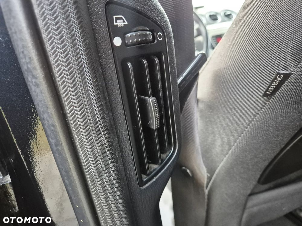 Ford S-Max 2.0 TDCi Titanium - 12