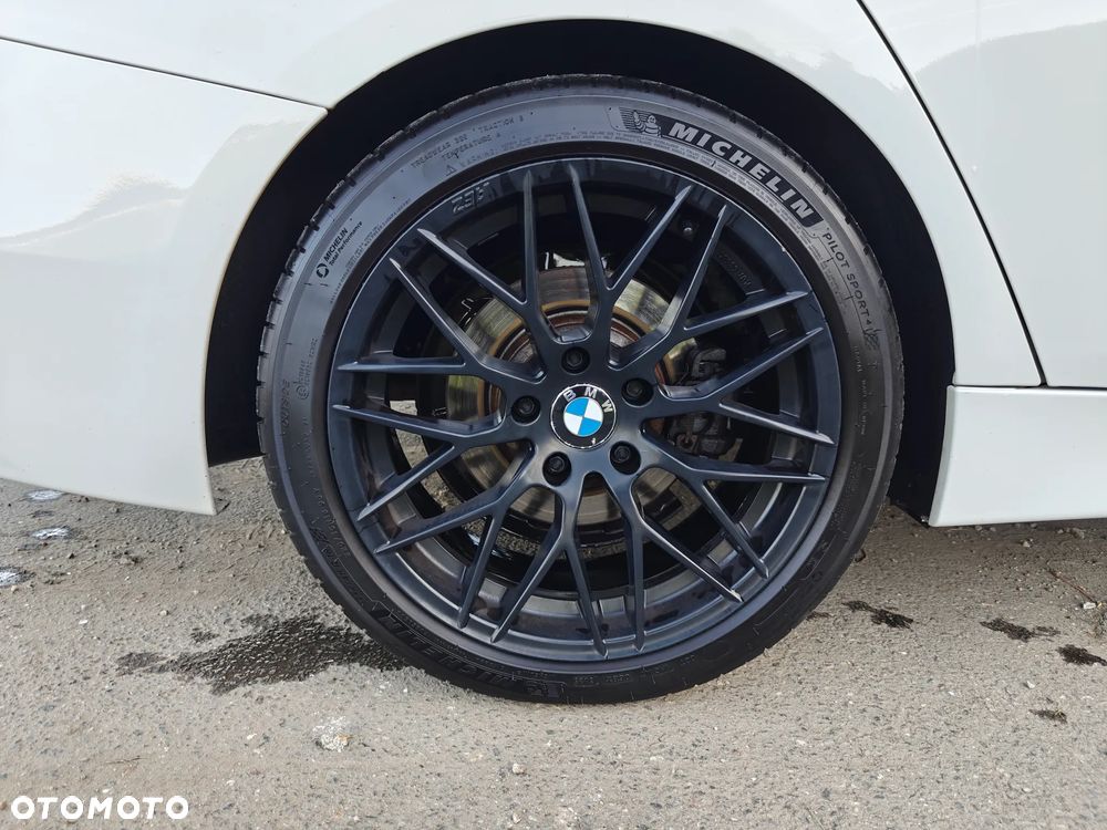 BMW Seria 3 320d xDrive - 9