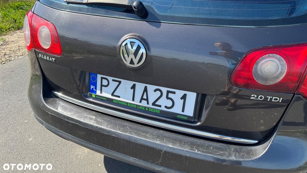 Volkswagen Passat 2.0 TDI DPF Highline - 8