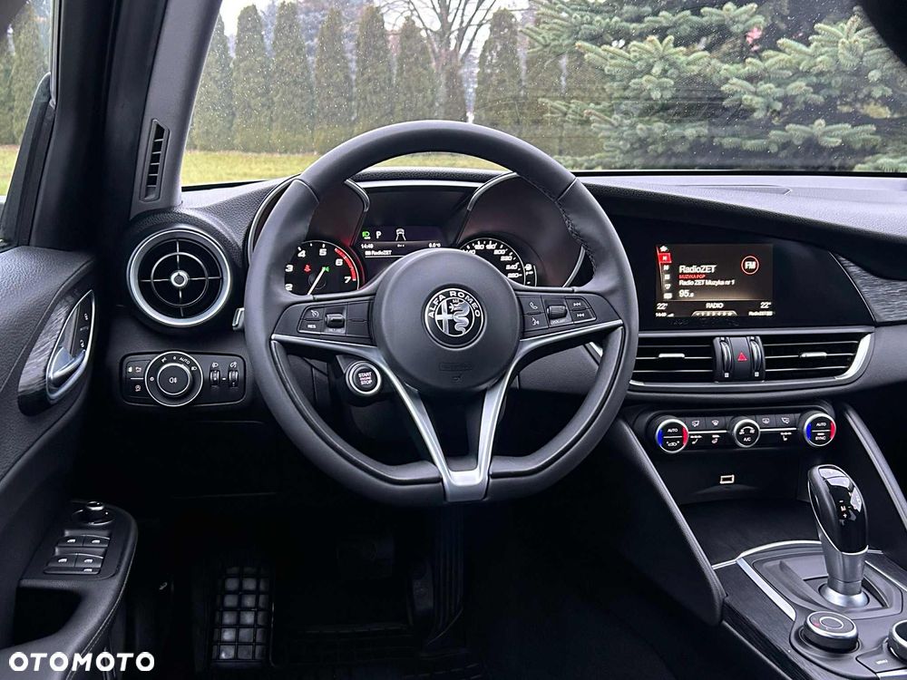 Alfa Romeo Giulia - 37