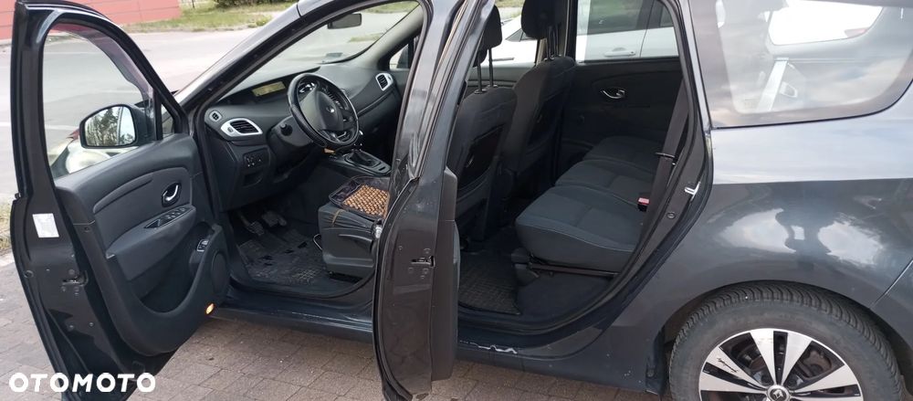 Renault Scenic - 18