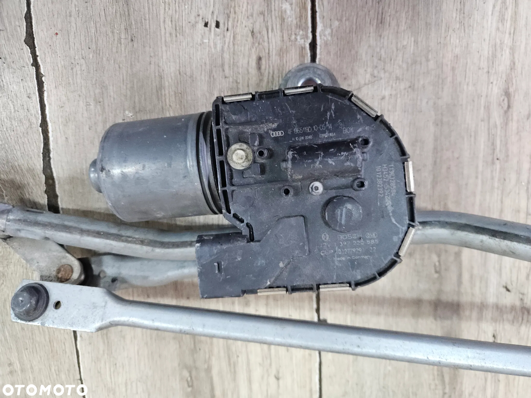 Silniczek mechanizm wycieraczek Audi A6 C6 2010r Europa 4F1955119D 4F1955023K 4F1955119B 4F1955023H - 4