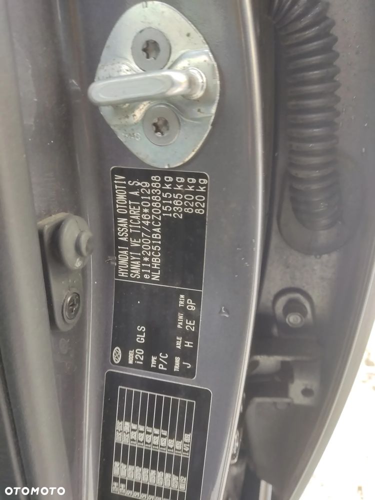 Hyundai i20 1.2 FIFA WM Edition - 16