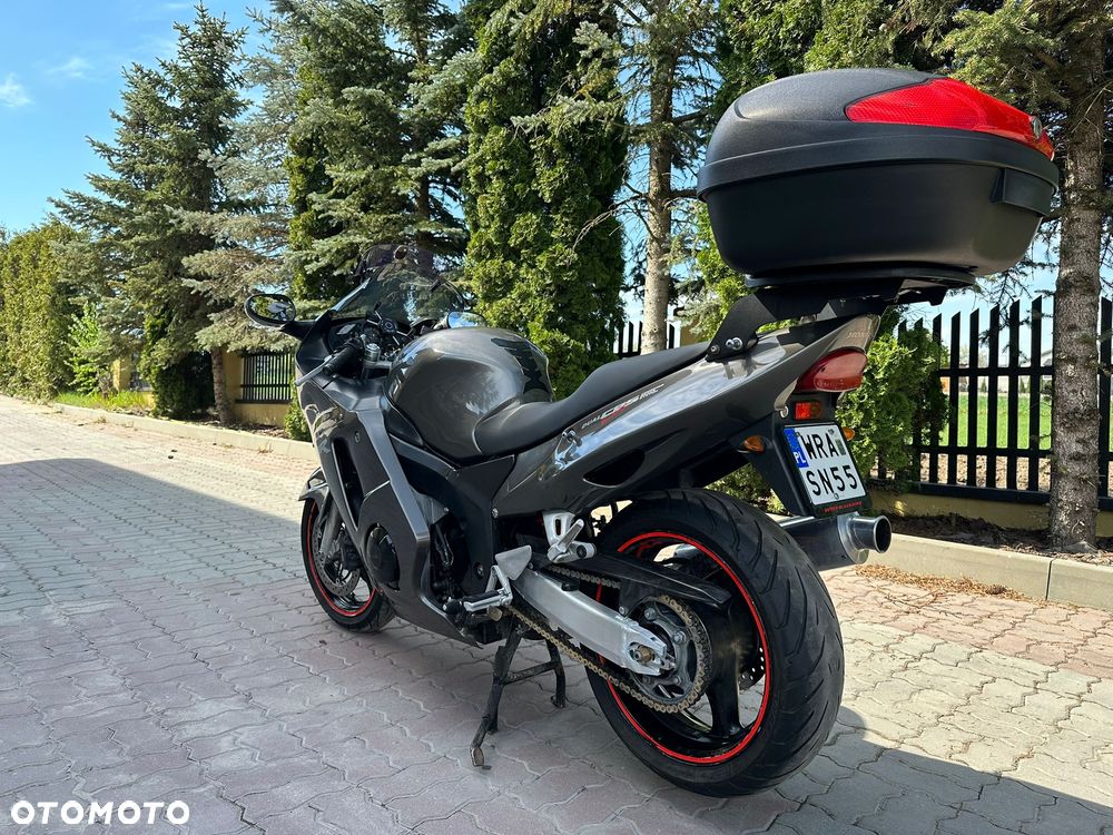 Honda CBR - 6