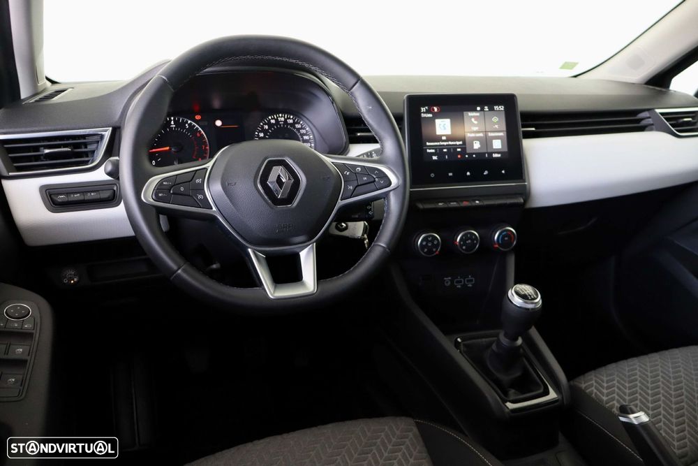 Renault Clio - 21