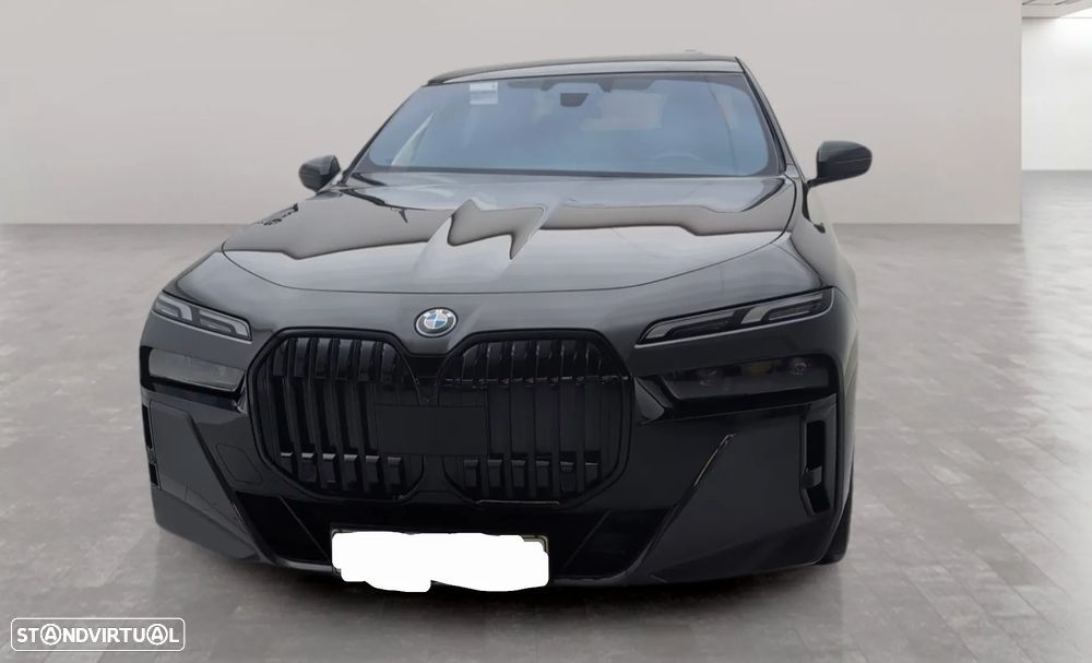 BMW i7 - 1