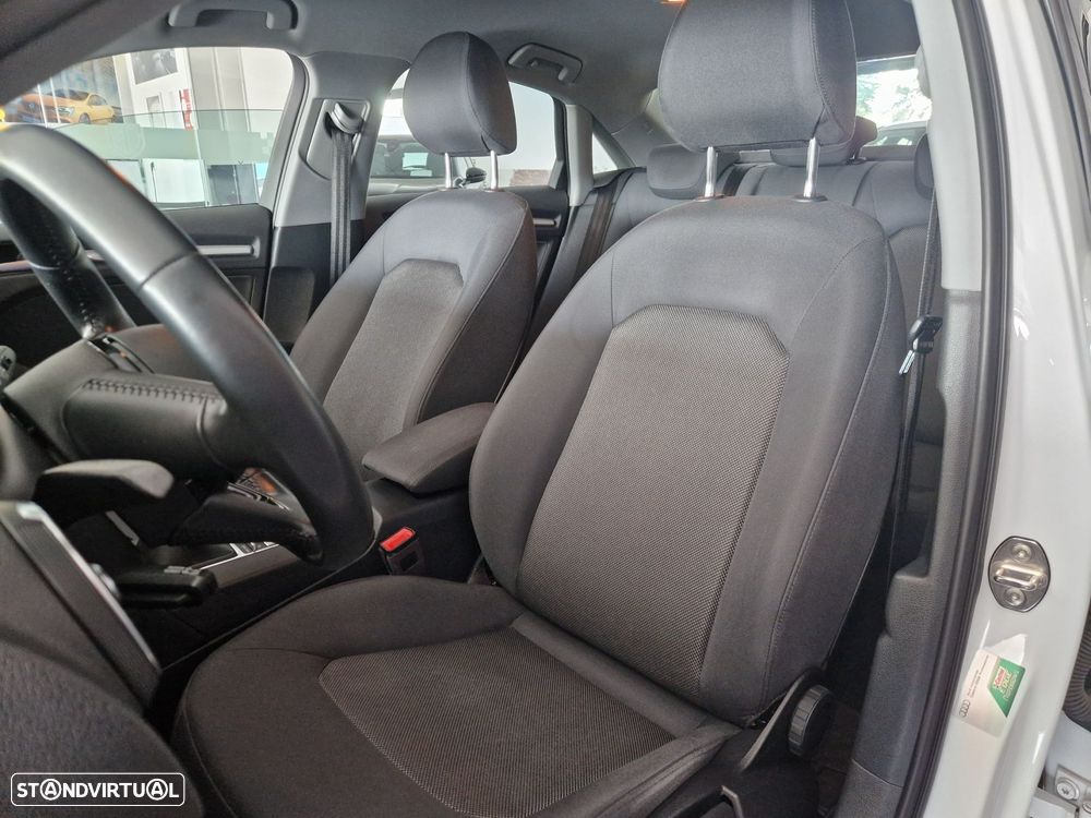 Audi A3 Limousine 1.6 TDI Design - 17
