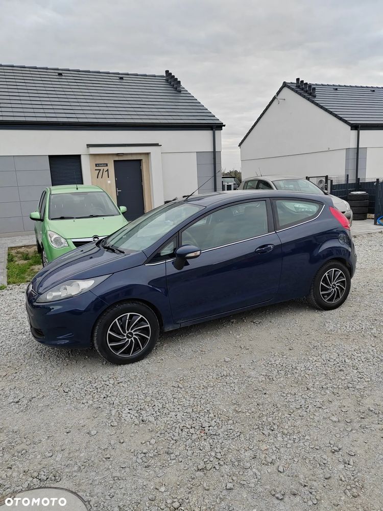 Ford Fiesta 1.25 Ambiente - 1