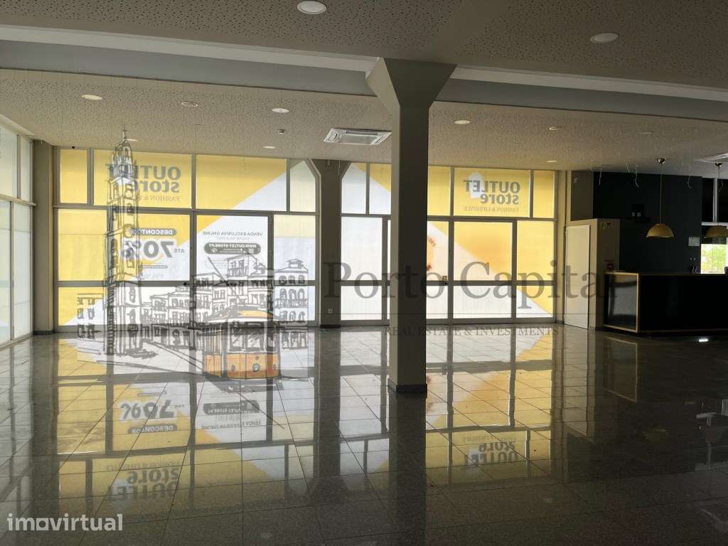 Loja Premium de 630 m² em Zona de Prestígio no Porto - Oportunidade... - Grande imagem: 4/20