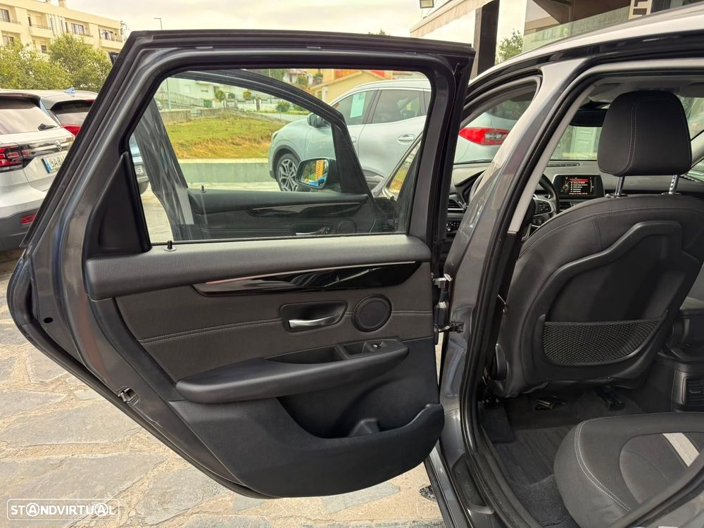 BMW 216 Active Tourer d Line Sport - 14