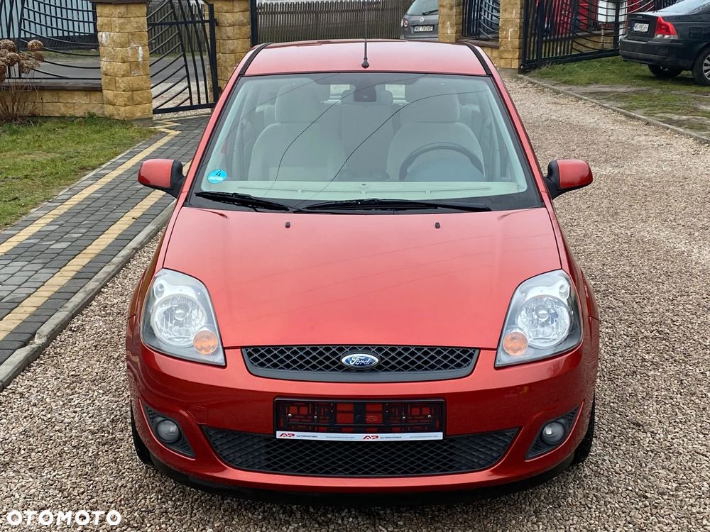 Ford Fiesta 1.4 Ghia - 21