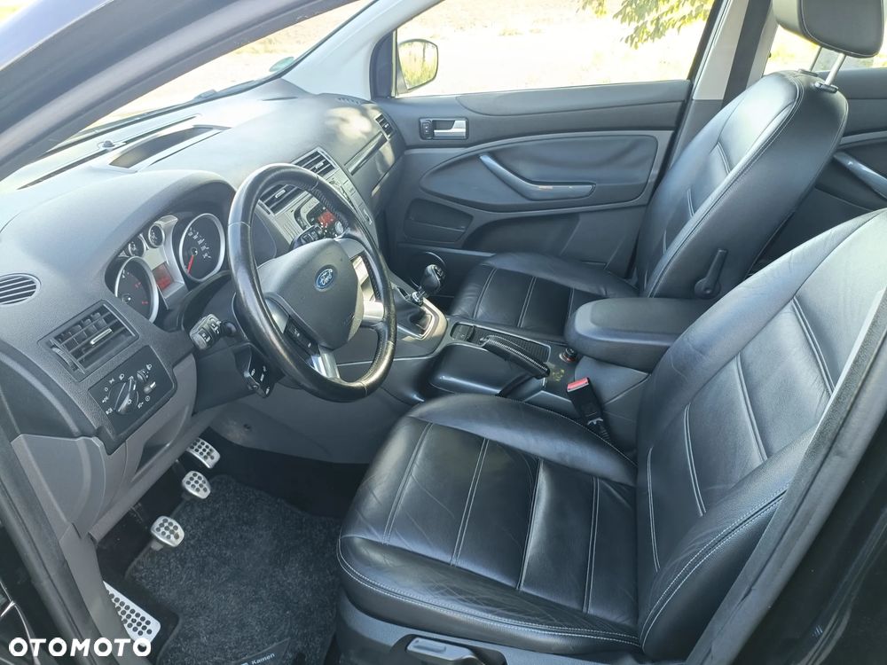 Ford Kuga 2.0 TDCi 4x4 Titanium - 14