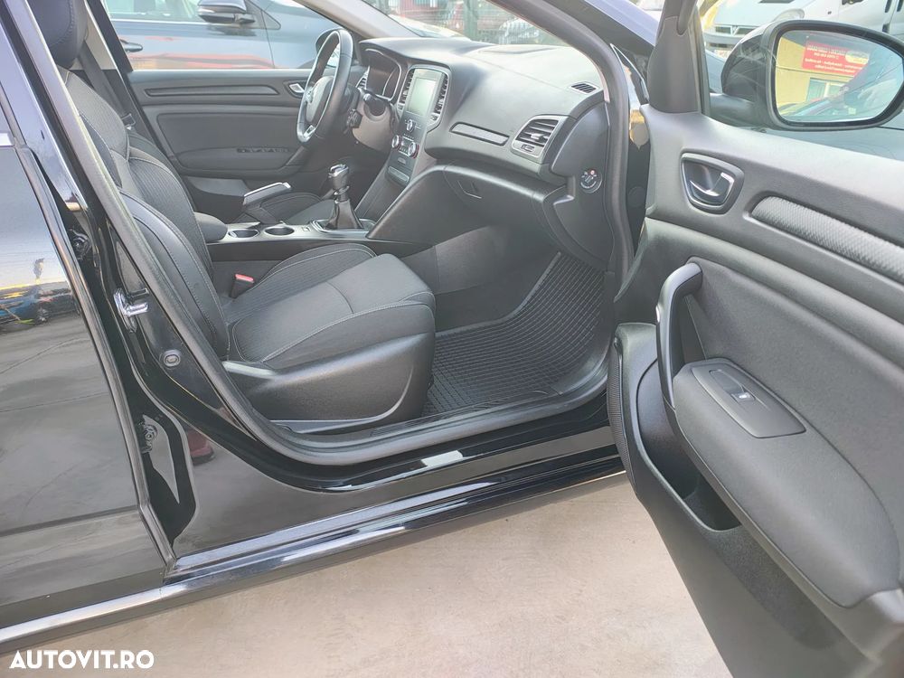 Renault Megane BLUE dCi 115 BUSINESS EDITION - 20