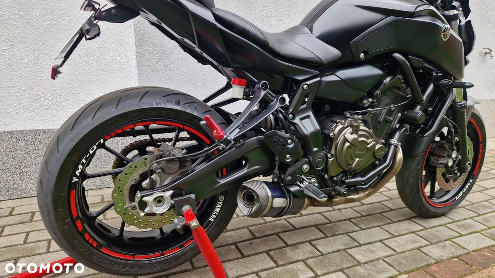 Yamaha MT - 7