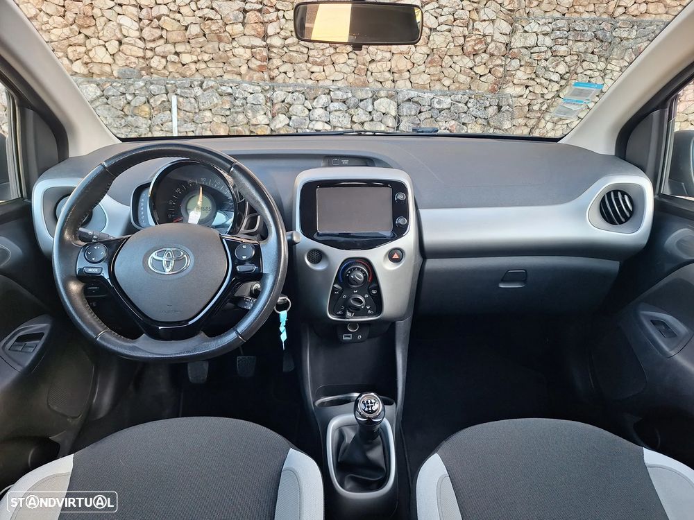Toyota Aygo 1.0 X-Play+AC+X-Touch - 8