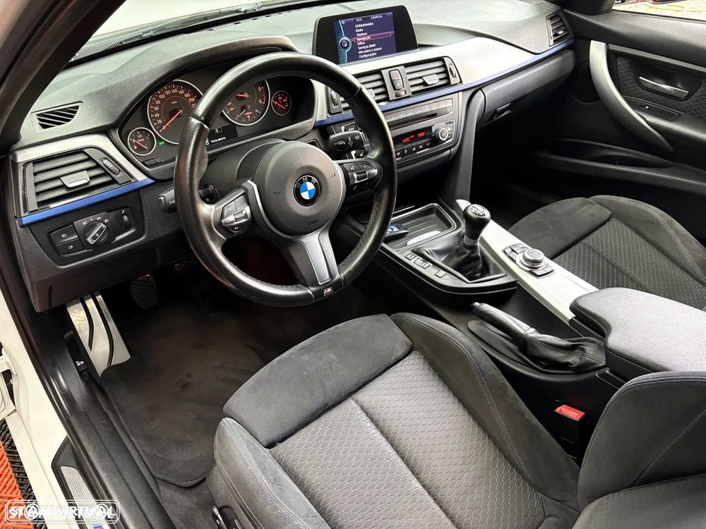 BMW 320 d xDrive Pack M - 15