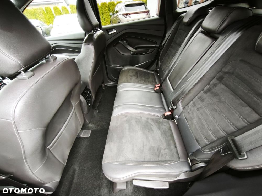 Ford Kuga - 17